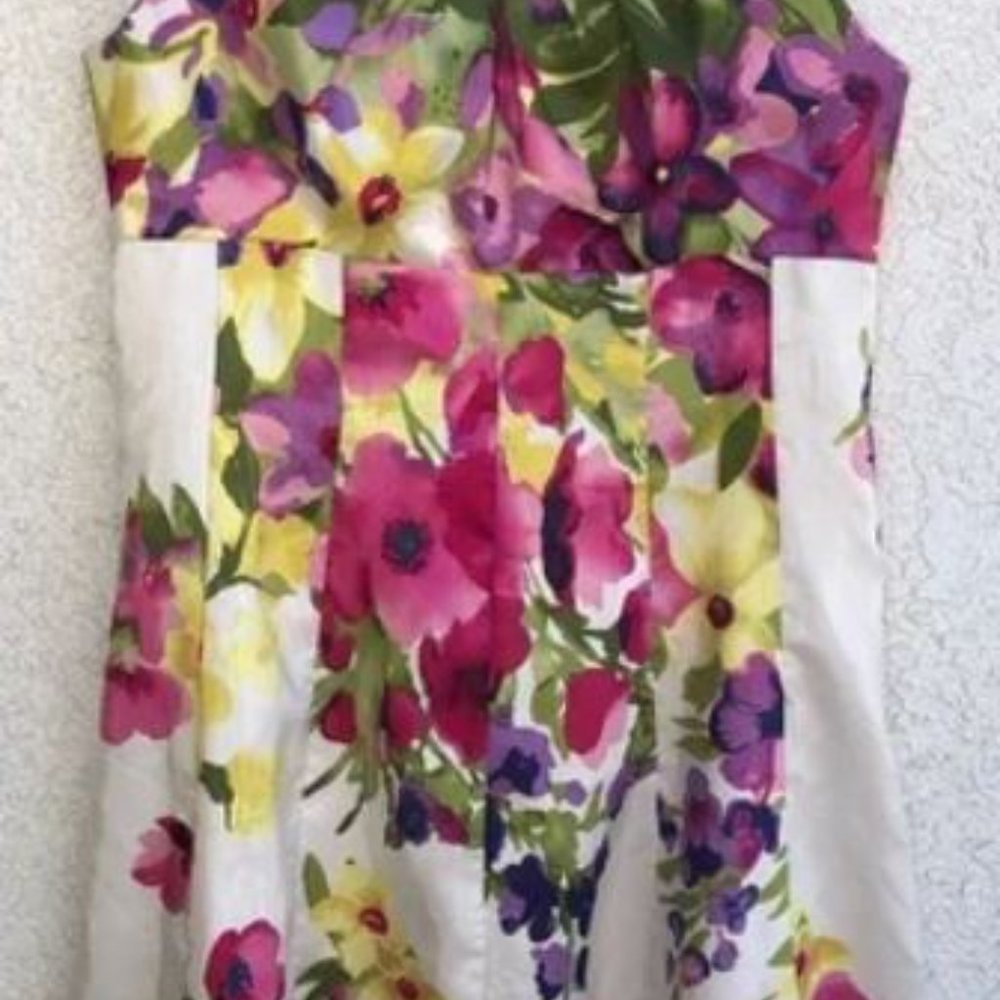 Floral Spring Dress- Size 8 - Picture 5 of 10